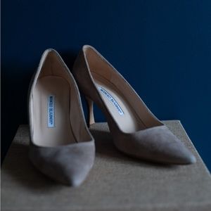 Manolo Suede Pumps size 38